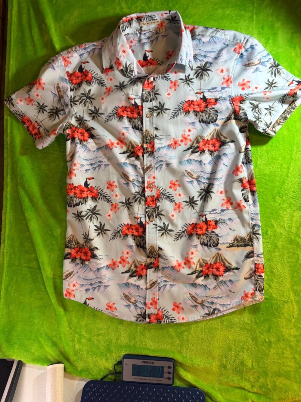 Four Way Stretch Tropical Hawaiian SS Shirt Mens Sz S Toucan Floral